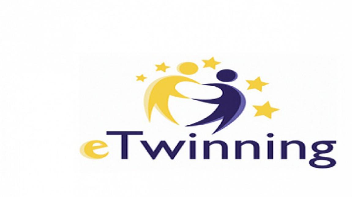Okulumuzda E-Twinning Projesi Yapılıyor !